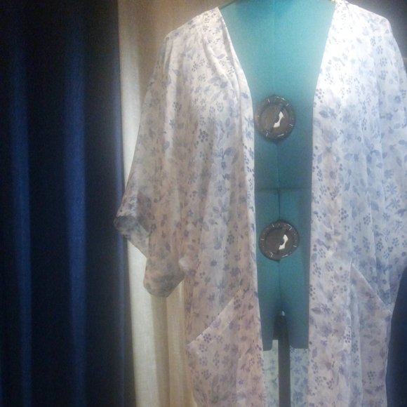 Rachel Zoe Semi-Sheer Blue Floral Kimono / Duster One Size - Picture 14 of 15